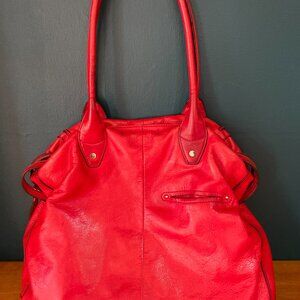 B Makowsky Extra Roomy Red Leather Shoulder Handbag W/Outside Cellphone Pocket